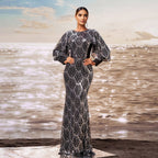 أسود وفضي