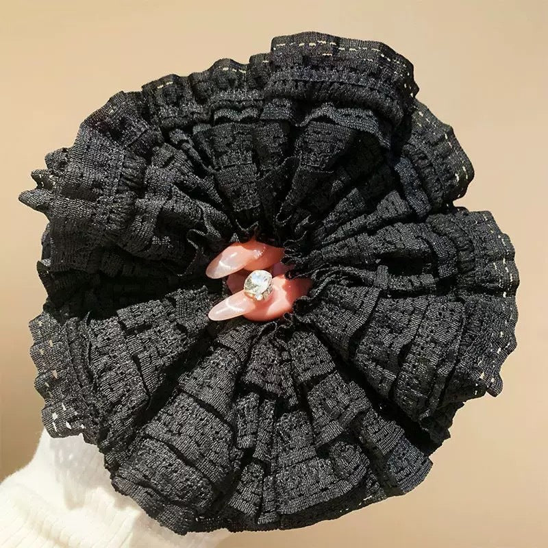 أسود