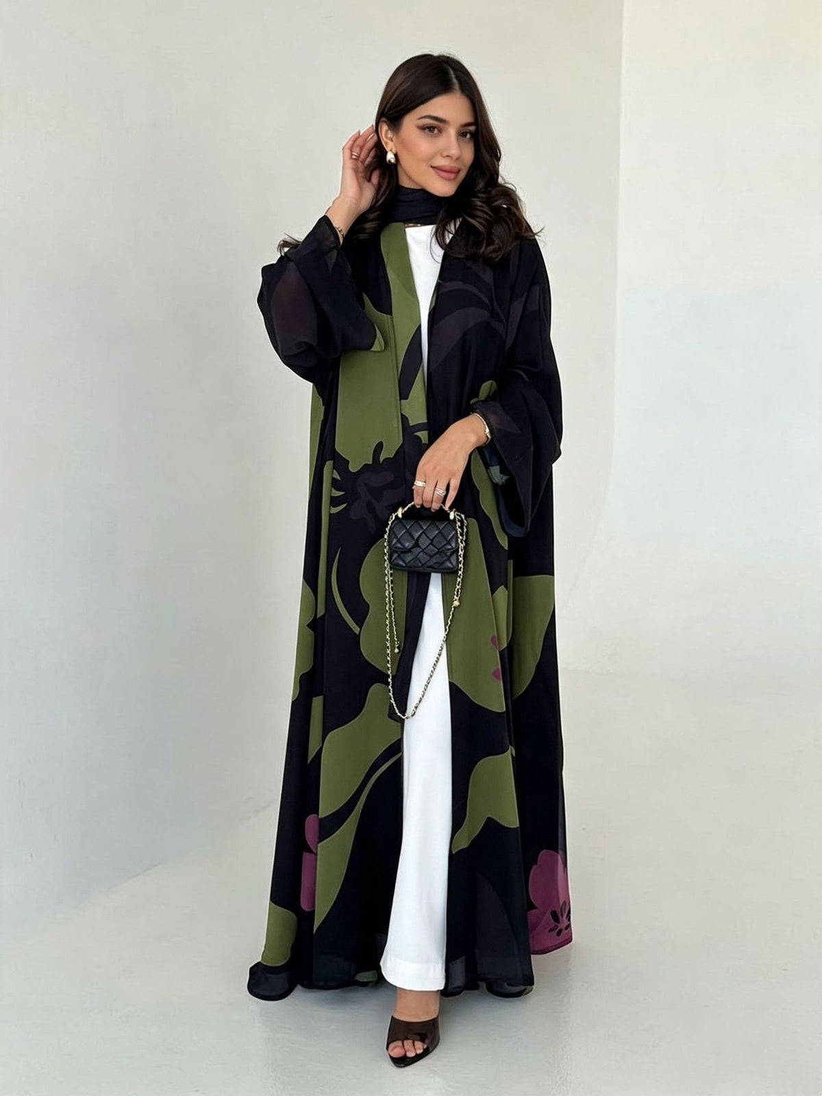 أسود