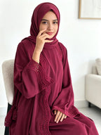 أحمر