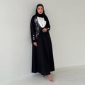 أسود