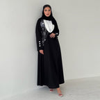 أسود