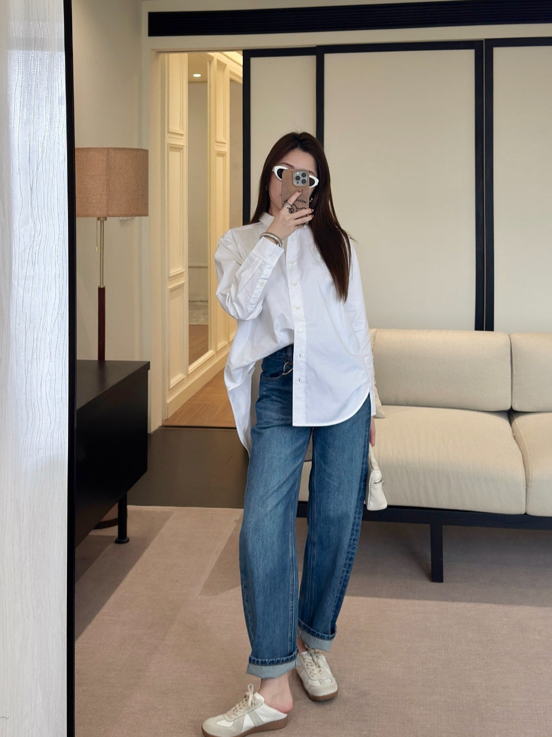 أزرق
