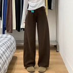 بني داكن