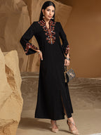 أسود