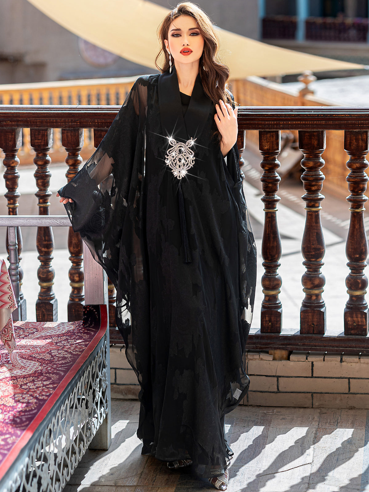 أسود