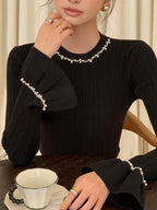 أسود