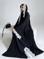 أسود