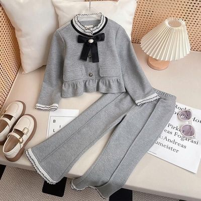 رمادي