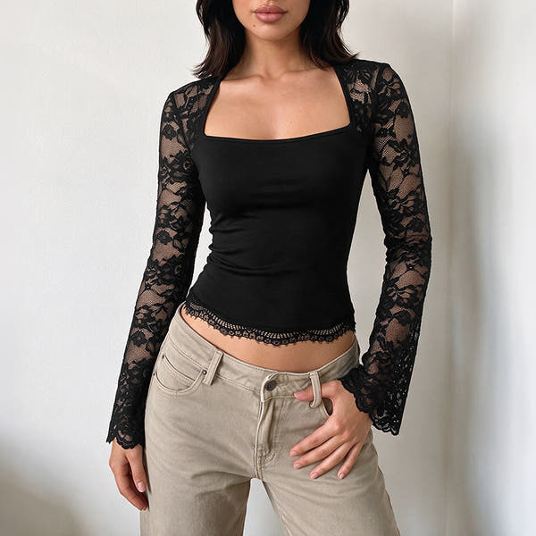 بلوزة نسائي سوداء قصيرة
