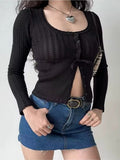 أسود