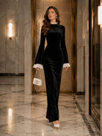 أسود