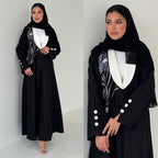 أسود