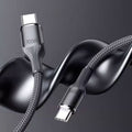 USB-C إلى USB-C