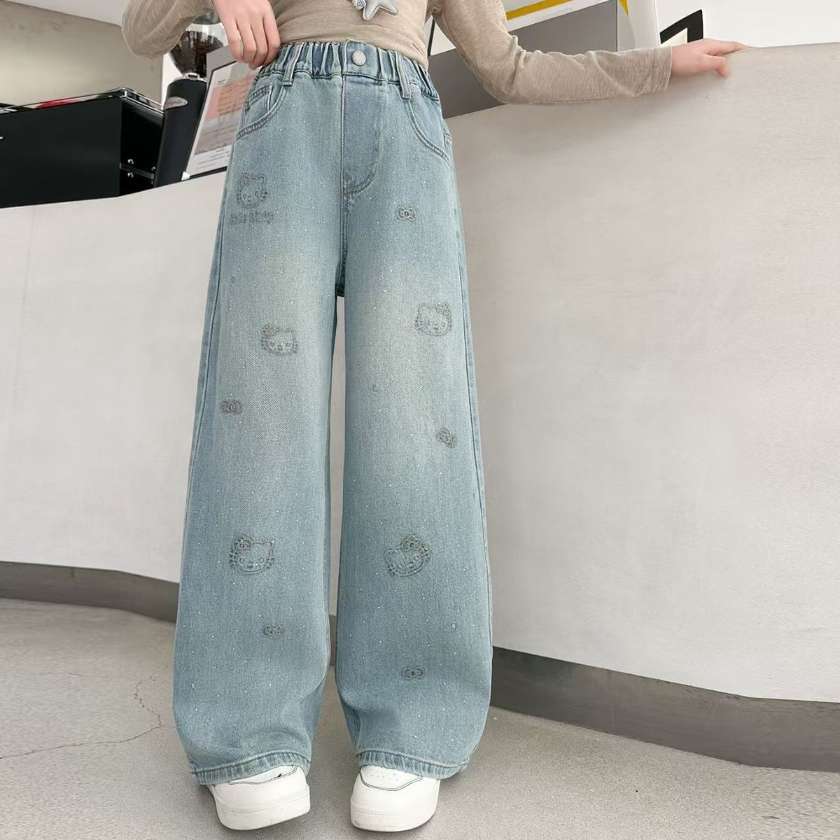 أزرق