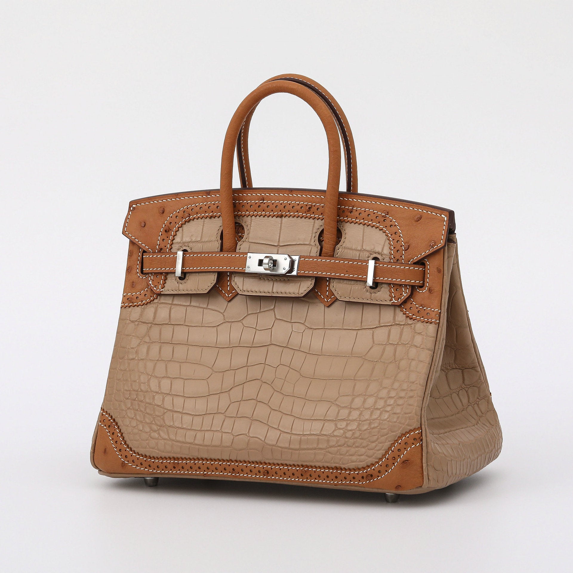 حقيبة يد نسائية فاخرة