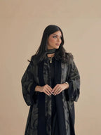 أسود