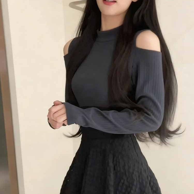 أسود