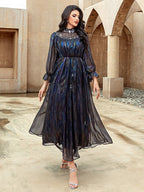 أسود متلألئ