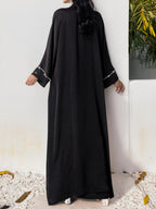 أسود