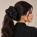 أسود