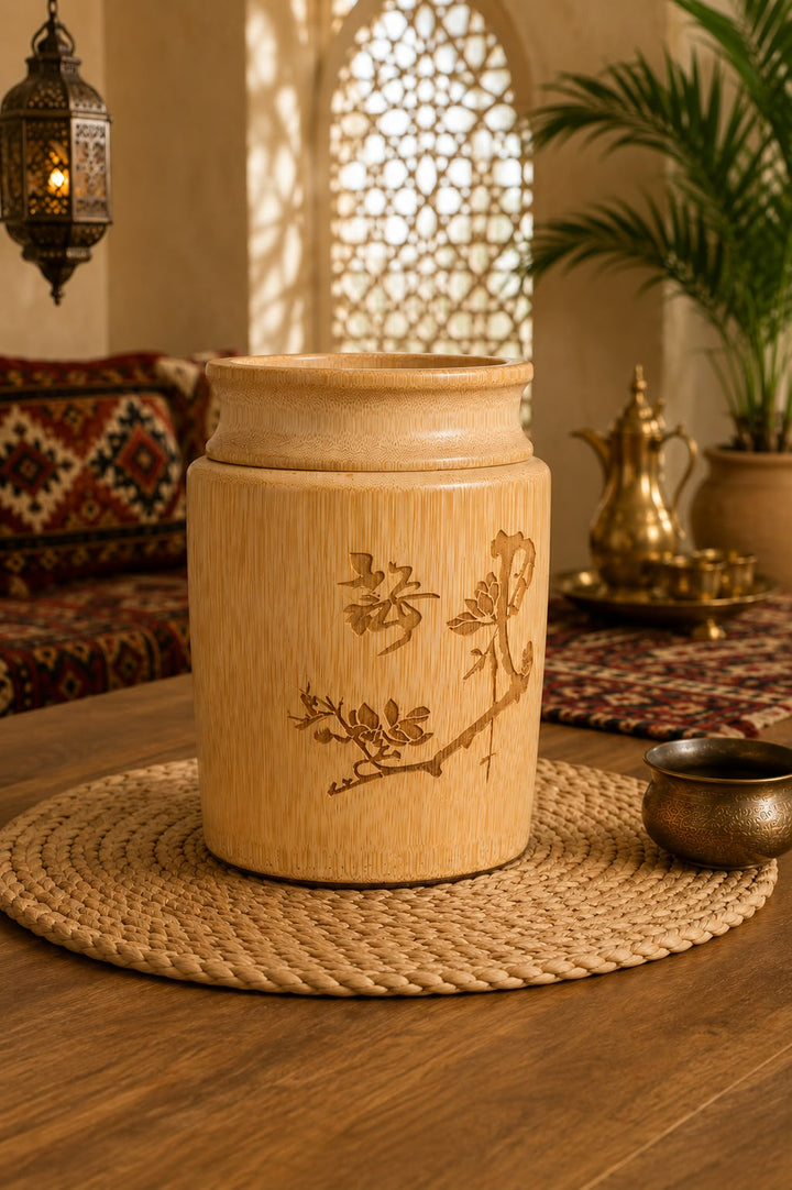 علبة شاي من البامبو الطبيعي بتصميم سعودي أنيق