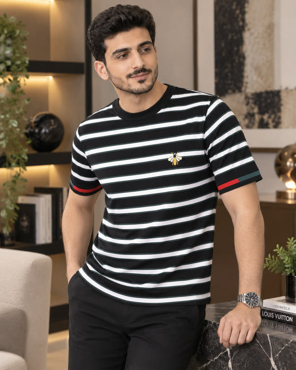 تيشيرت رجالي صيفي مخطط بنسيج كروشيه - تصميم شبابي عصري ومريح