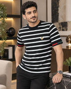أسود