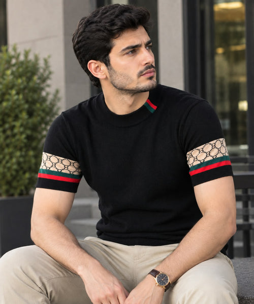 أسود