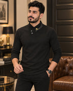 أسود