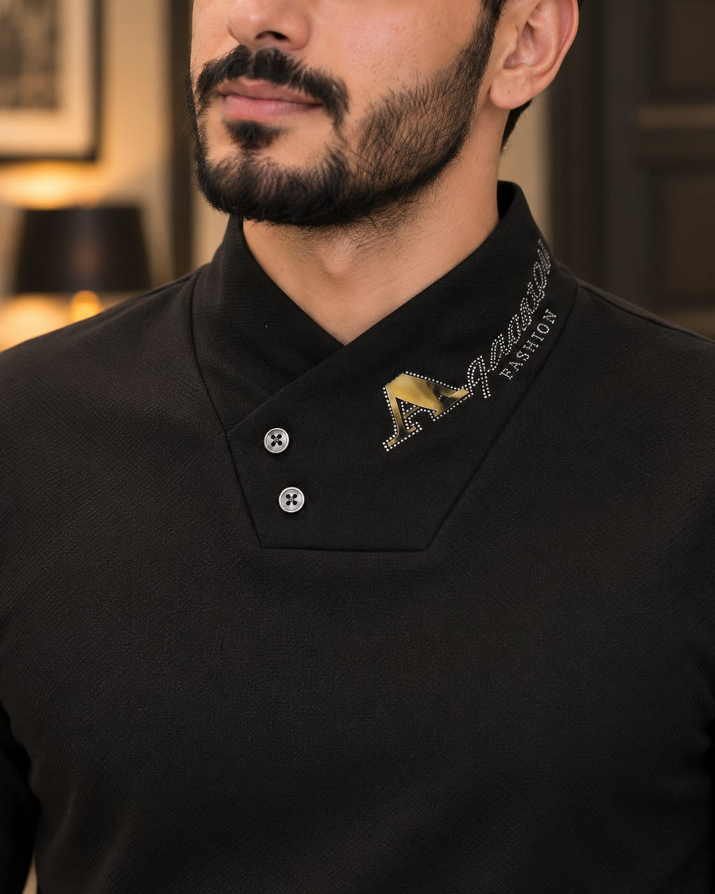 أسود