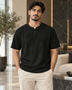 أسود