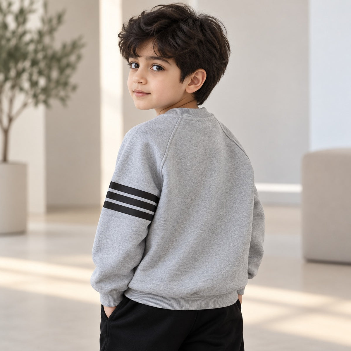 رمادي