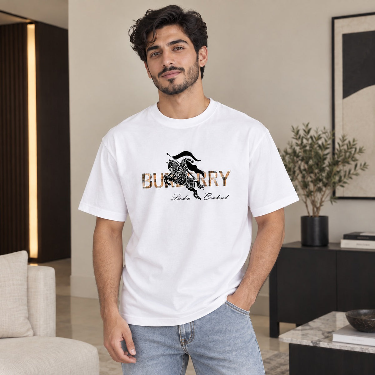 أبيض