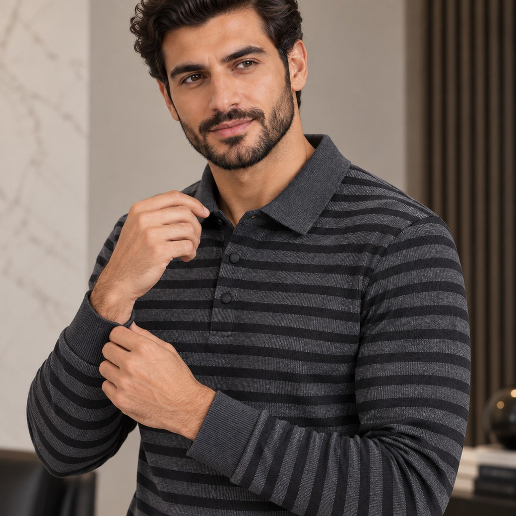 رمادي غامق