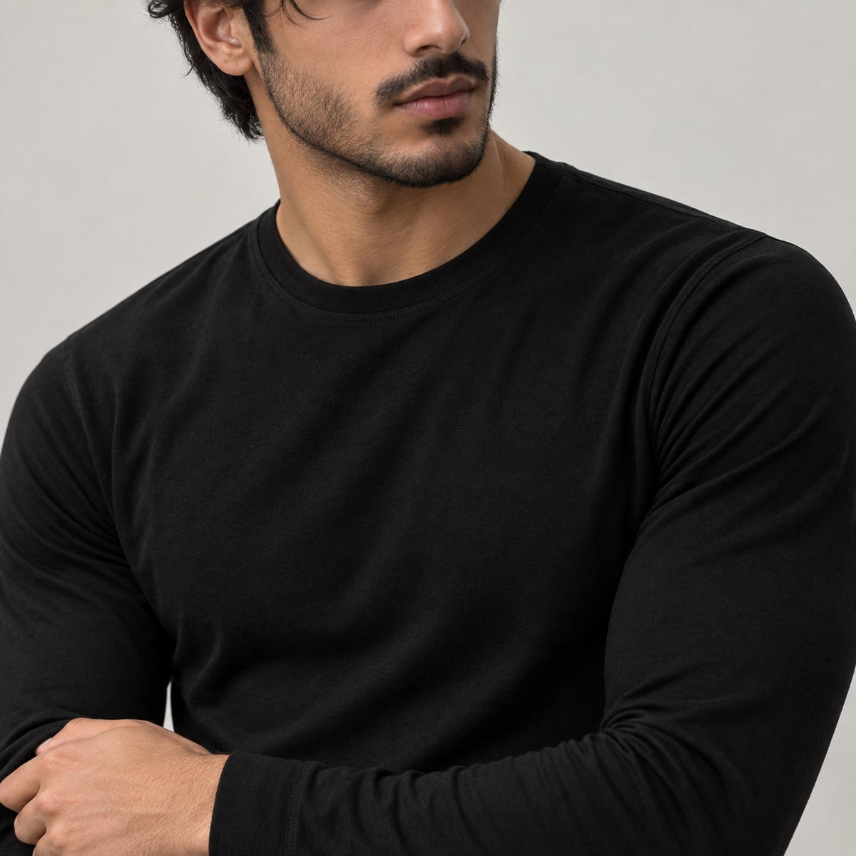 أسود