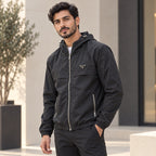 أسود