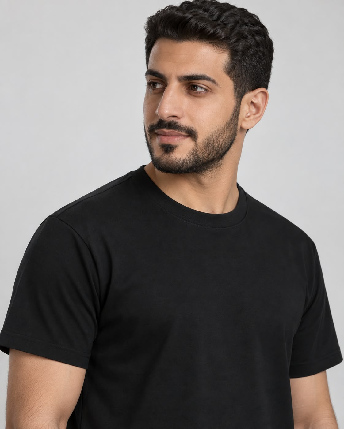 أسود