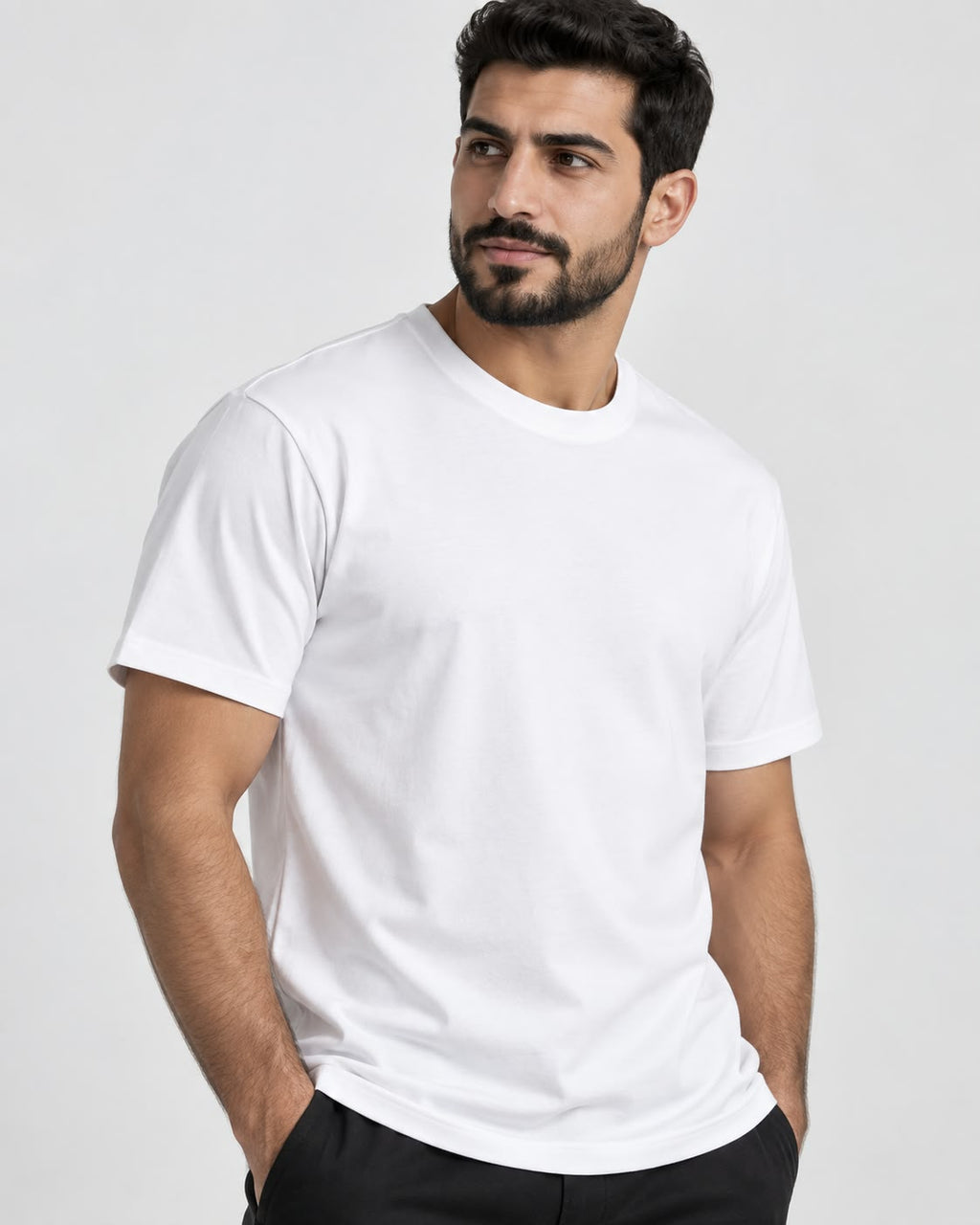 أبيض