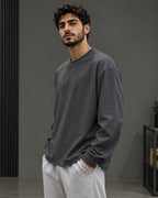 رمادي غامق
