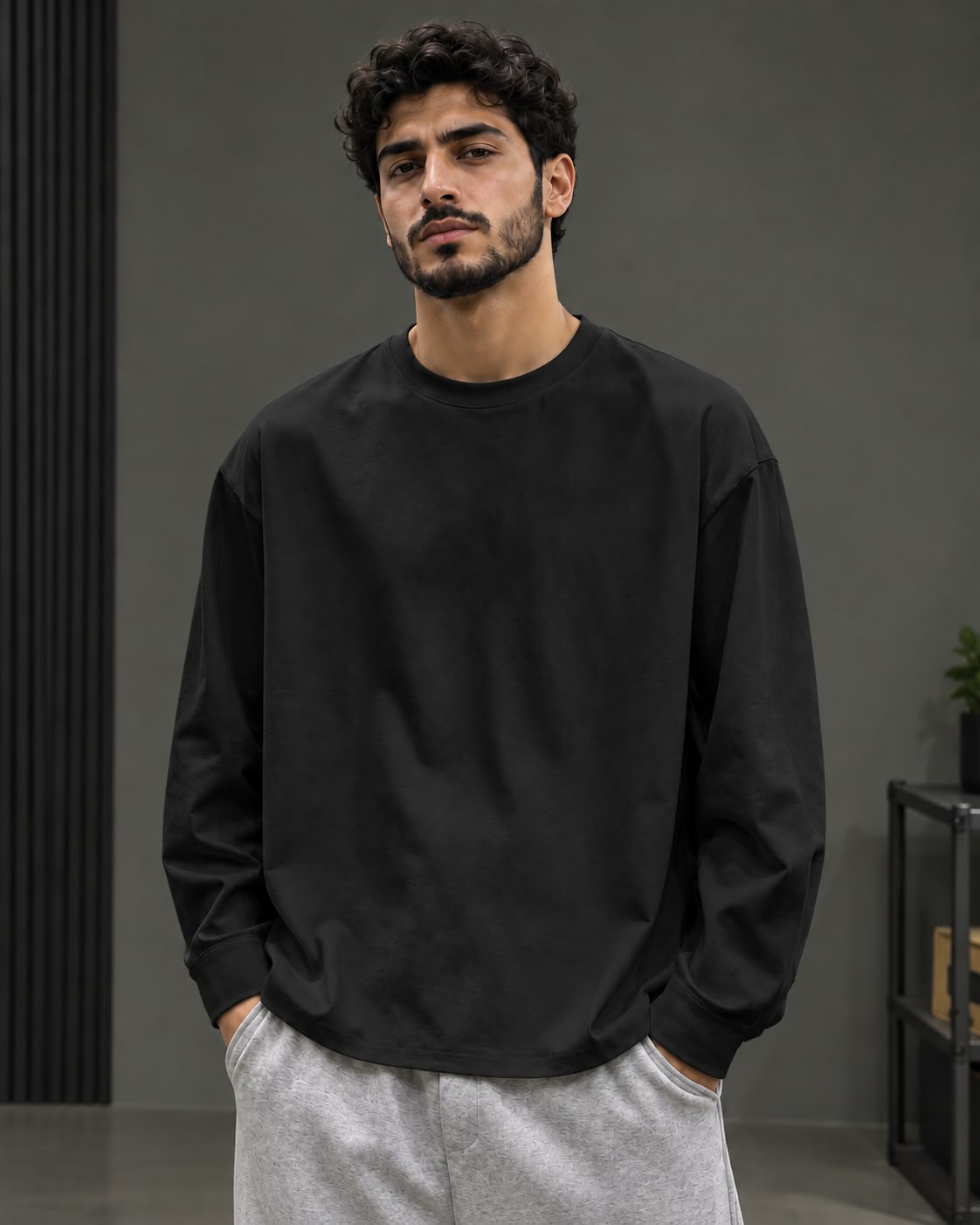 أسود