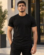أسود