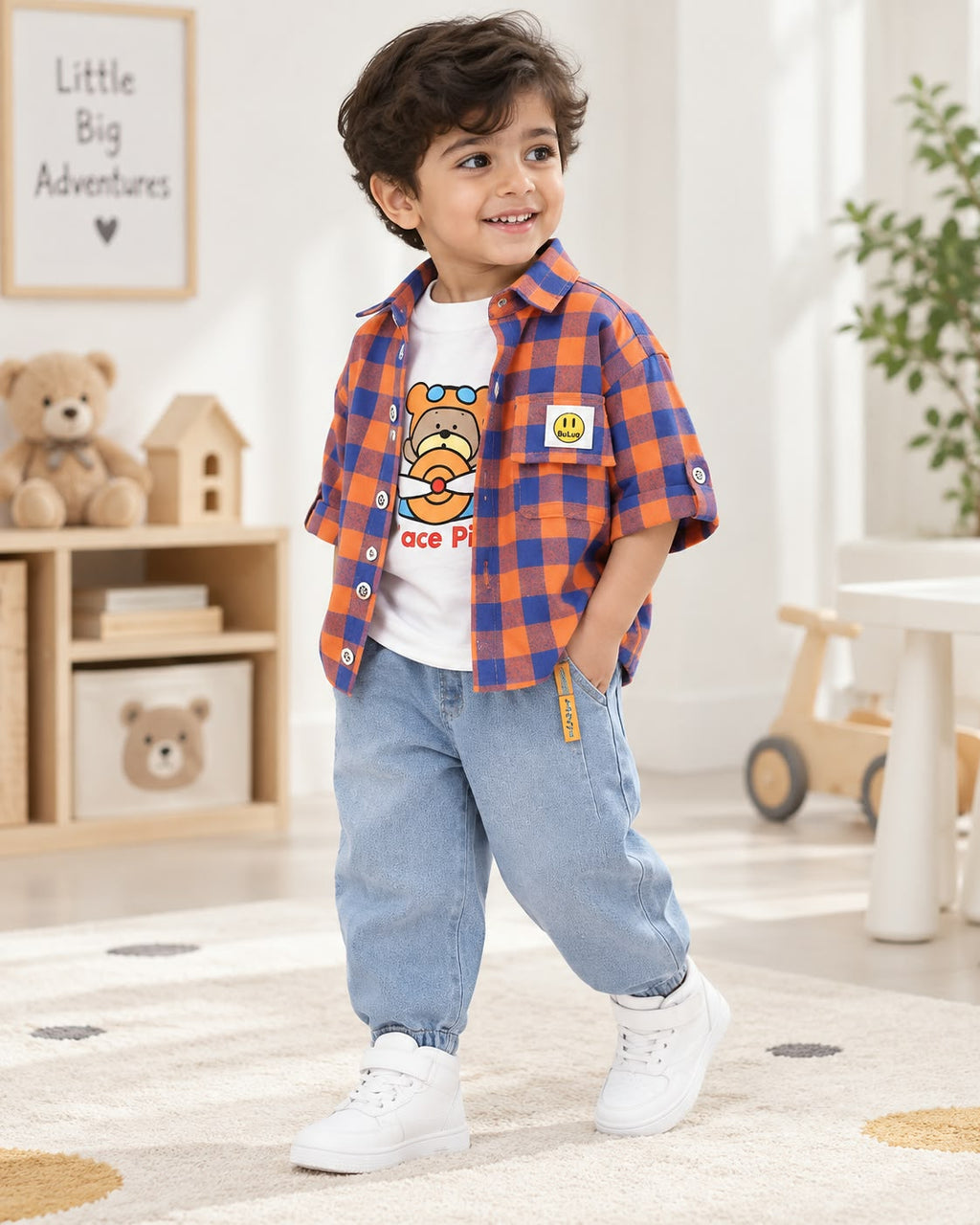 أحمر
