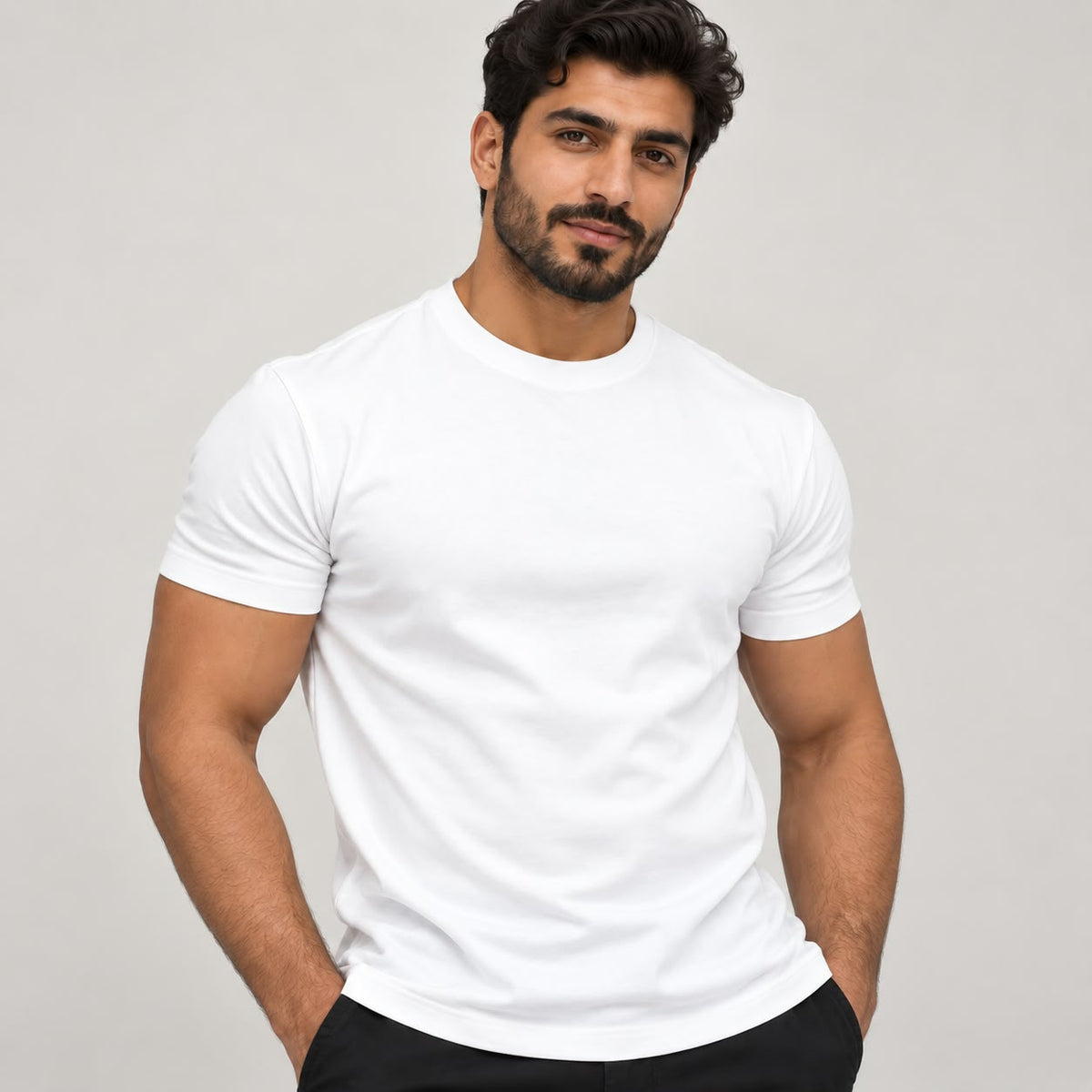 أبيض