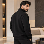 أسود