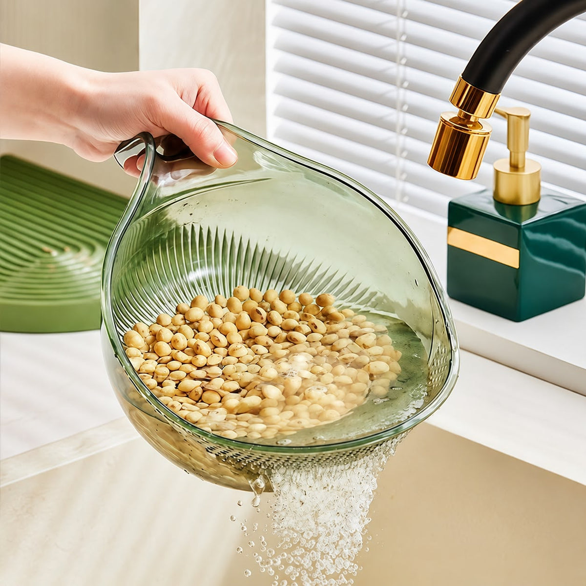 أخضر