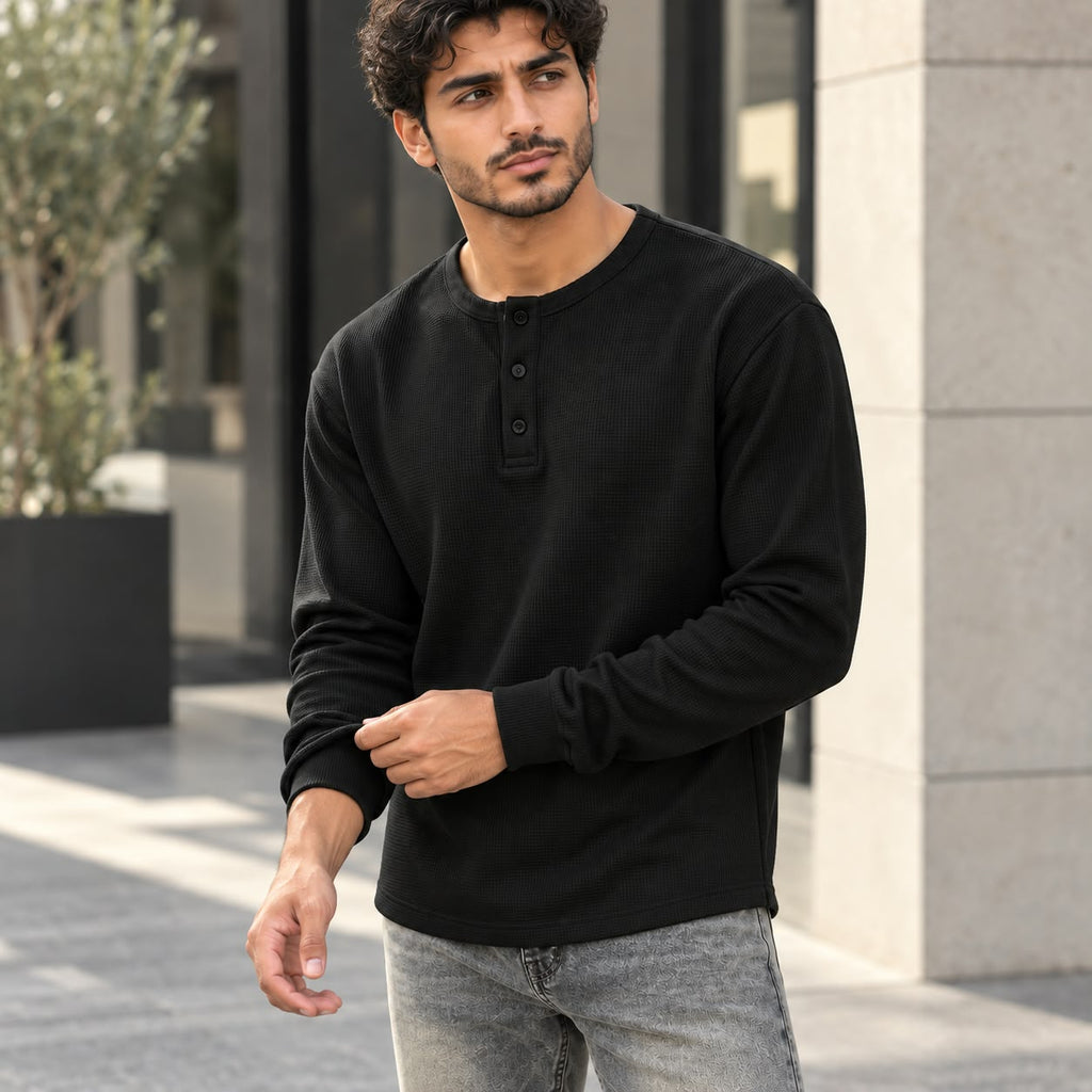 أسود