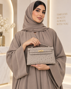 حقيبة نسائية ميني من جلد النعام الطبيعي بقفل معدني