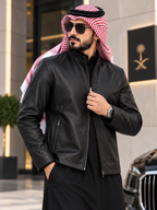 أسود