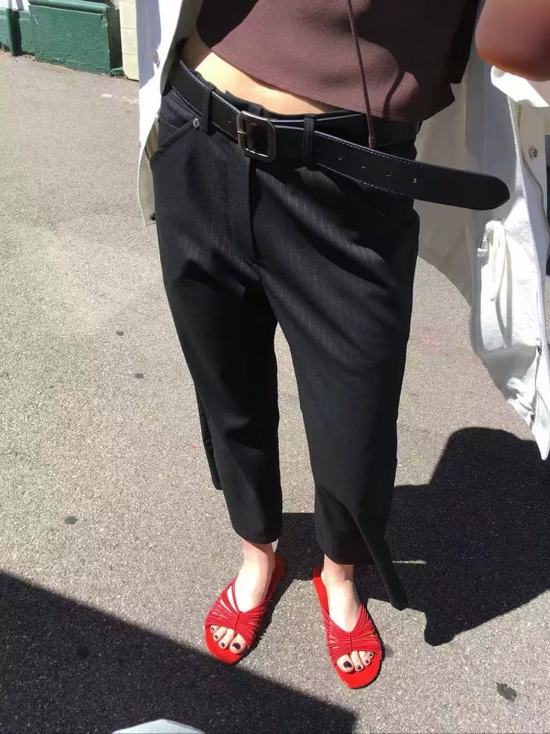 أسود